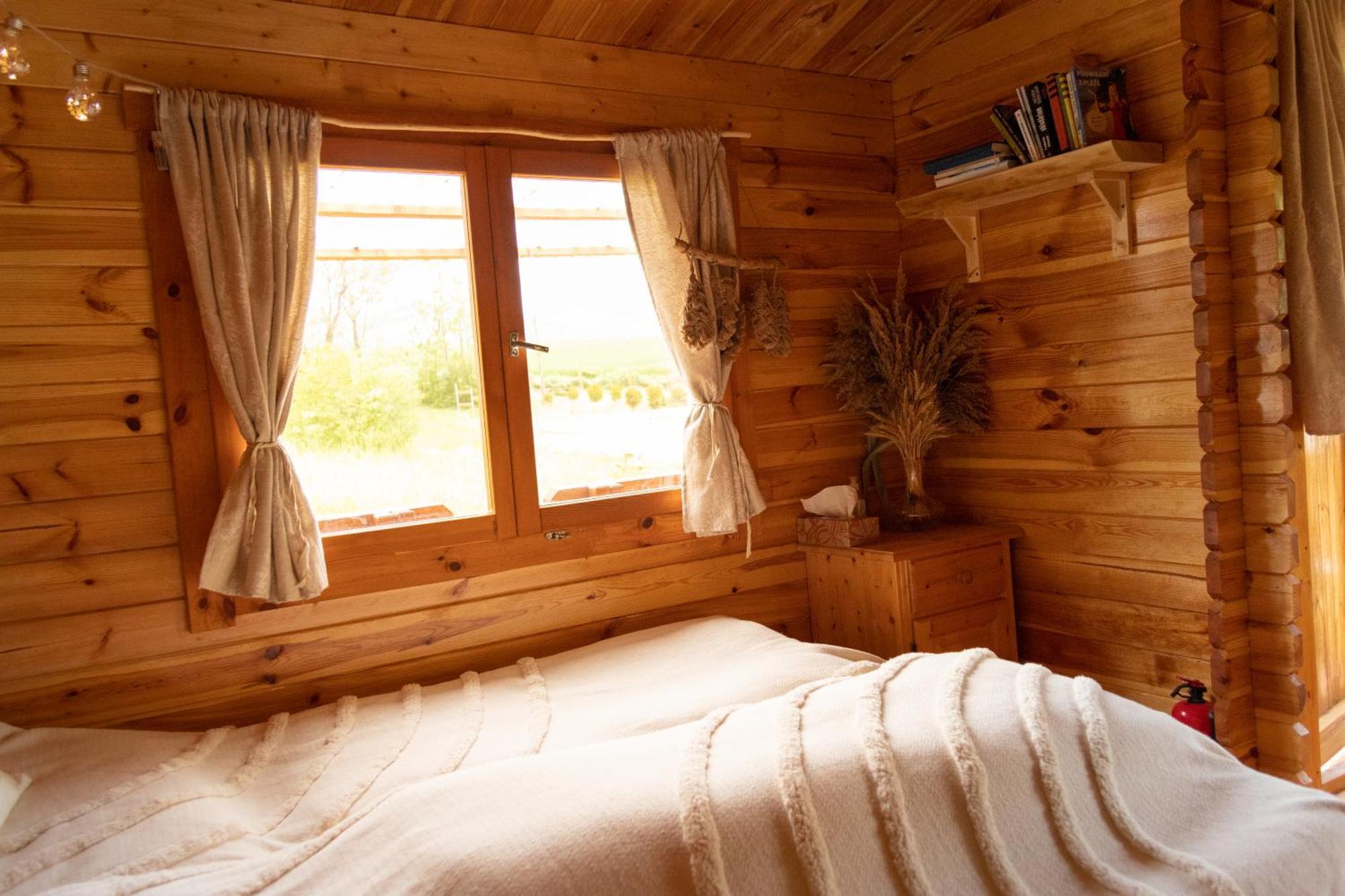 Cozy Wood Hut On The Farm Villa Trebivlice Exterior photo