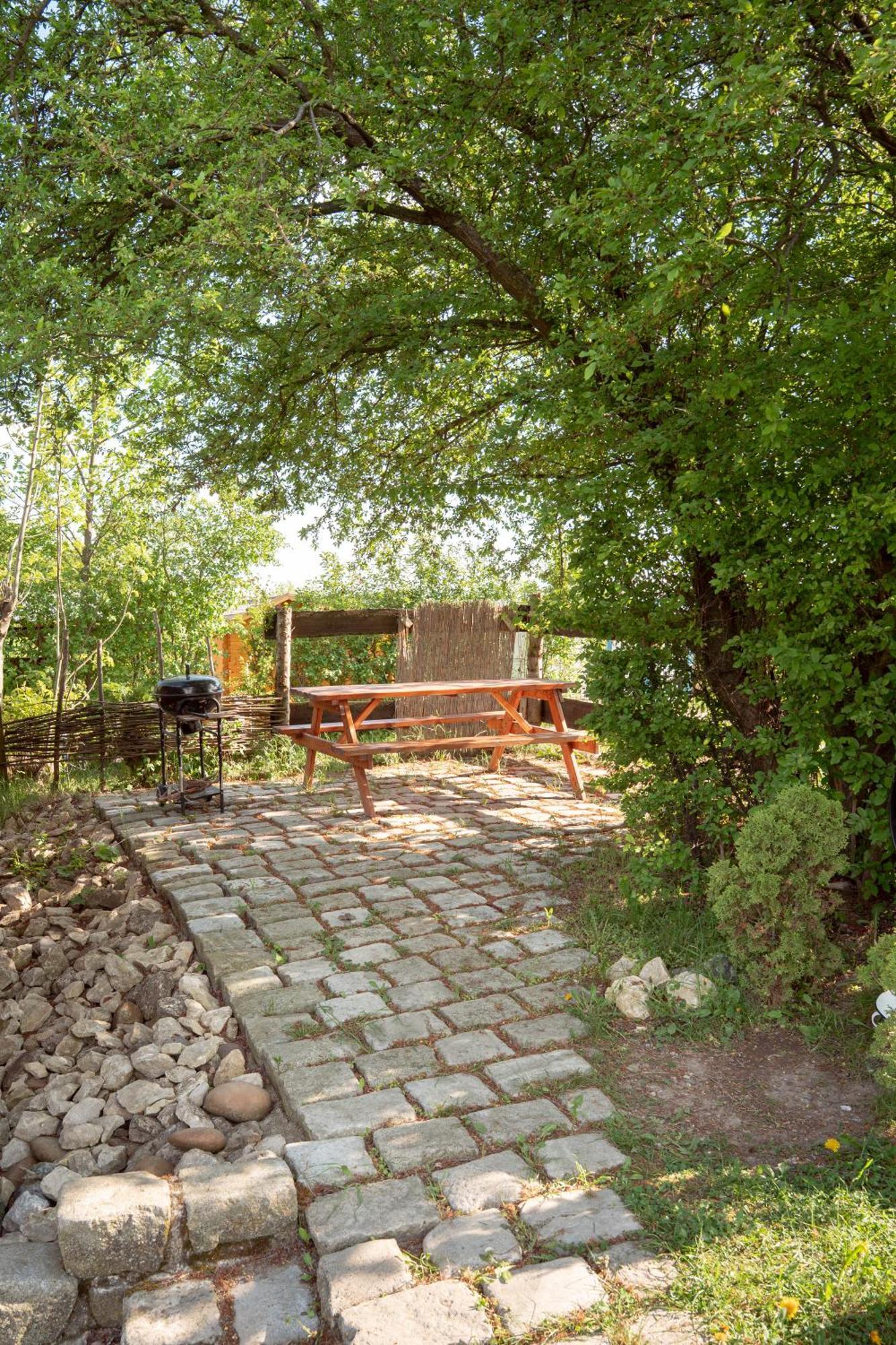 Cozy Wood Hut On The Farm Villa Trebivlice Exterior photo
